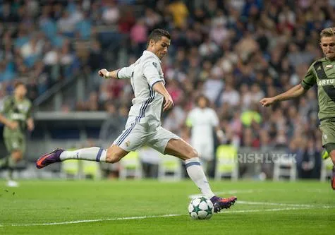 Real Madrid´s Portuguese forward Cristiano Ronaldo during the UEFA Champions League match between Real Madrid and Legia Warszawa at the Santiago Bernabeu Stadium in Madrid, Tuesday, October 18, 2016.