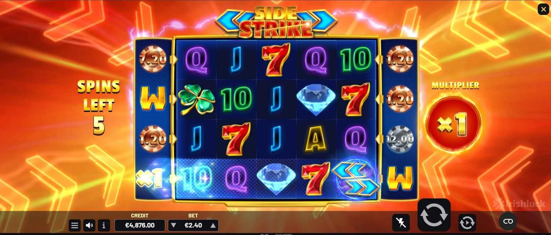 Gameplay of Side Strike slot game