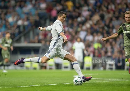 Real Madrid´s Portuguese forward Cristiano Ronaldo during the UEFA Champions League match between Real Madrid and Legia Warszawa at the Santiago Bernabeu Stadium in Madrid, Tuesday, October 18, 2016.