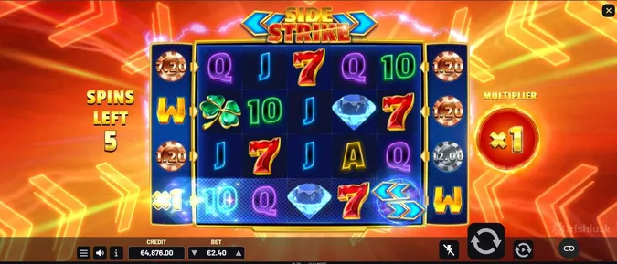 Gameplay of Side Strike slot game